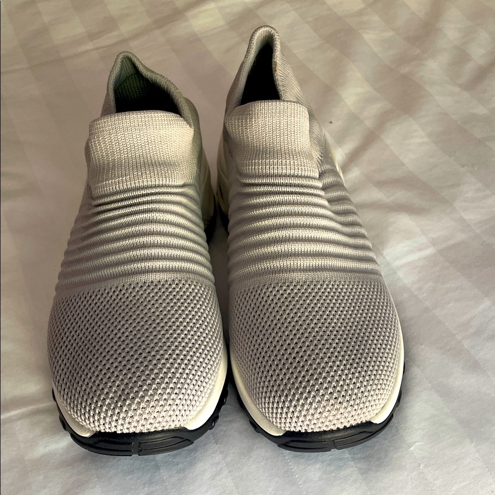 Slow Man Gray Mesh Sneaker